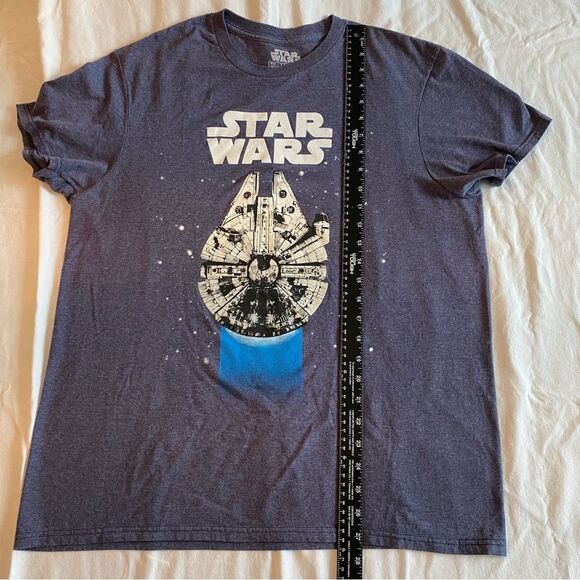 Star Wars T-Shirt Men’s Size Large Dark Blue Millennium Falcon Graphic Tee - Picture 9 of 10